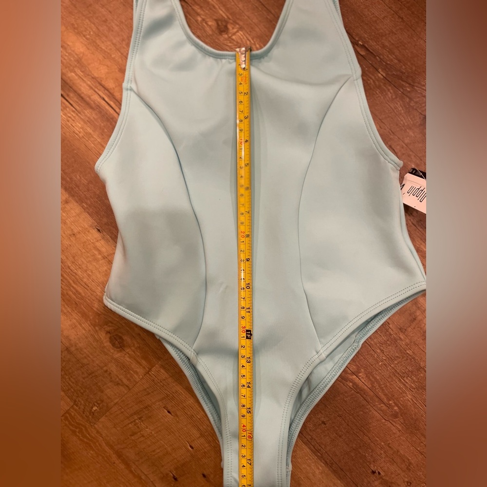 Dippin’ Daisy One-Piece‎ Swimsuit - Picture 6 of 9